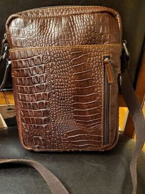 🆕️Jack George"s Voyager Crossbody Bag Hornback Croco Collection,brown